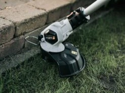 Coupe-bordures électrique à Batterie Batavia - SANS BATTERIE NI CHARGEUR -Outils De Jardin coupe bordures lectrique batterie batavia sans batterie ni chargeur coupe bordures lectrique batterie batavia sans batterie ni chargeur 32920 5 1644323556 IMG 620262e429739