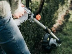 Coupe-bordures électrique à Batterie Batavia - SANS BATTERIE NI CHARGEUR -Outils De Jardin coupe bordures lectrique batterie batavia sans batterie ni chargeur coupe bordures lectrique batterie batavia sans batterie ni chargeur 32920 5 1644323556 IMG 620262e463eb0