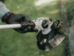 Coupe-bordures électrique à Batterie Batavia - SANS BATTERIE NI CHARGEUR -Outils De Jardin coupe bordures lectrique batterie batavia sans batterie ni chargeur la tte de coupe 2 en 1 32920 4 1644323555 IMG 620262e3eccba