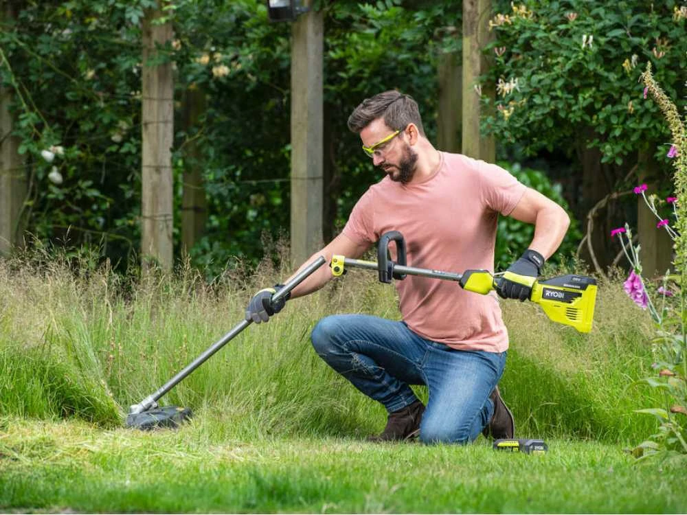 Débroussailleuse à Batterie RYOBI RY36LT33A-0 - 36V - Coupe 28-33 Mm - BATTERIES ET CHARGEUR NON INCLUS 10 Débroussailleuse à Batterie RYOBI RY36LT33A-0 - 36V - Coupe 28-33 Mm - BATTERIES ET CHARGEUR NON INCLUS – Image 8