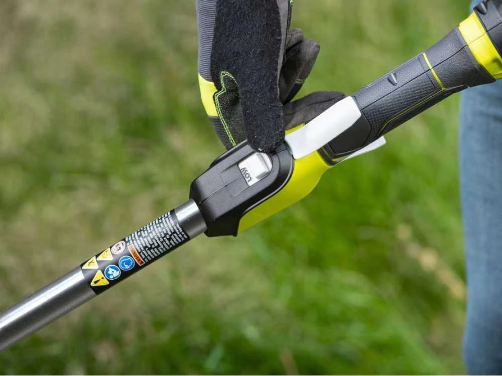 Débroussailleuse à Batterie RYOBI RY36LT33A-0 - 36V - Coupe 28-33 Mm - BATTERIES ET CHARGEUR NON INCLUS 11 Débroussailleuse à Batterie RYOBI RY36LT33A-0 - 36V - Coupe 28-33 Mm - BATTERIES ET CHARGEUR NON INCLUS – Image 9