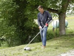 Débroussailleuse Coupe-bordures électrique IKRA IES 1000 C - Moteur De 1000 Watts -Outils De Jardin dbroussailleuse coupe bordures lectrique ikra ies 1000 c moteur de 1000 watts la dbroussailleuse lectrique ikra ies 1000 c 18691 6 1573824831 71FTYAJsFEL. AC SL1000