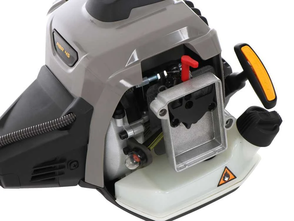 Débroussailleuse Thermique ALPINA ABR 45 - Moteur à 2 Temps De 44.8 Cm3 14 Débroussailleuse Thermique ALPINA ABR 45 - Moteur à 2 Temps De 44.8 Cm3 – Image 12