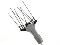 Peigne Vibreur électrique à Batterie Volpi Olytech Mondial 845SP 244 - Perche En Aluminium -Outils De Jardin peigne vibreur lectrique batterie volpi olytech mondial 845sp 244 perche en aluminium la tte et le mcanisme de mouvement des pointes 37785 7 1664786667 IMG 633aa0eb43a95