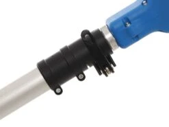 Peigne Vibreur électrique Paterlini OLIVELOX BA 3 - 12V - De 2 à 3 M -Outils De Jardin peigne vibreur lectrique paterlini olivelox ba 3 12v de 2 3 m la tte et le mcanisme de mouvement des pointes 37983 6 1665741730 IMG 634933a2043e1