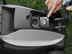 Tondeuse à Gazon électrique Sur Batterie Alpina AL1 3020 Li - Bac De Ramassage -Outils De Jardin tondeuse a gazon electrique sur batterie alpina al1 3020 li bac de ramassage moteur electrique a batterie 26908 15 1611925867 IMG 6014096bb637e