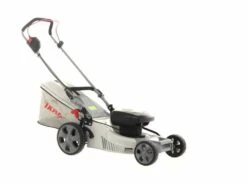 Tondeuse à Batterie IKRA IAM 40-4325 - 40V - 2x (2,5Ah) -Outils De Jardin tondeuse batterie ikra iam 40 4325 40v 2x 2 5ah tondeuse lectrique batterie ikra iam 40 4325 28246 0 1618324150 IMG 6075aab6871ac