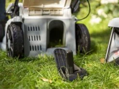 Tondeuse à Batterie IKRA ICM 2/2037 - 40V - 2Ah 40 Tondeuse à Batterie IKRA ICM 2/2037 - 40V - 2Ah -Outils De Jardin tondeuse batterie ikra icm 2 2037 40v 2ah trois systmes de coupe 28214 10 1618237690 IMG 607458fab3d42