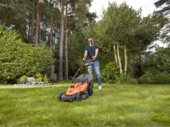 Tondeuse à Gazon électrique Black & Decker BEMW471ES-QS - Largeur De Lame 38 Cm, 1600W -Outils De Jardin tondeuse gazon lectrique black decker bemw471es qs largeur de lame 38 cm 1600w tondeuse lectrique bemw471es qs 17306 0 1564997327 BEMW471ES A1