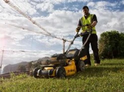 Tondeuse à Gazon Sur Batterie DeWalt DCMW564P2-QW -2 Batteries 18V/5Ah - Largeur De Coupe 48 Cm 23 Tondeuse à Gazon Sur Batterie DeWalt DCMW564P2-QW -2 Batteries 18V/5Ah - Largeur De Coupe 48 Cm -Outils De Jardin tondeuse gazon sur batterie dewalt dcmw564p2 qw 2 batteries 18v 5ah largeur de coupe 48 cm tondeuse lectrique dewalt dcmw564p2 qw 29018 14 1620816946 IMG 609bb432984e3