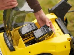 Tondeuse à Gazon Sur Batterie STANLEY FATMAX SFMCMW2651M - 2 Batteries 18V/4Ah - Amplitude De Coupe 40 Cm 29 Tondeuse à Gazon Sur Batterie STANLEY FATMAX SFMCMW2651M - 2 Batteries 18V/4Ah - Amplitude De Coupe 40 Cm -Outils De Jardin tondeuse gazon sur batterie stanley fatmax sfmcmw2651m 2 batteries 18v 4ah amplitude de coupe 40 cm tondeuse lectrique stanley fatmax sfcmw2651m 29809 14 1623660791 IMG 60c718f7208ac