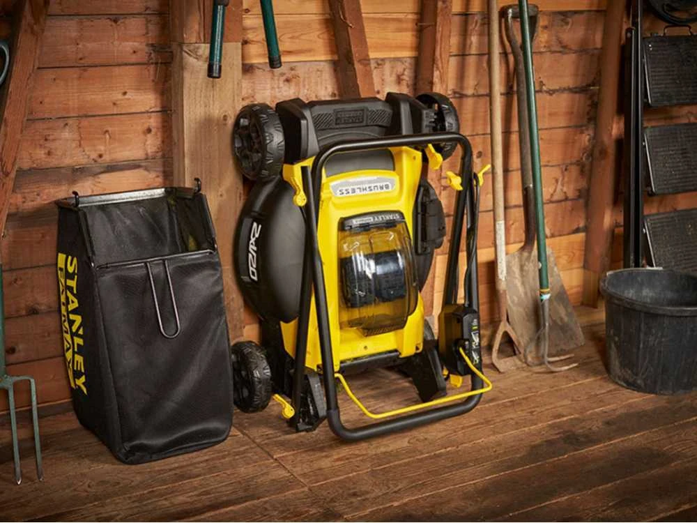 Tondeuse à Gazon Sur Batterie STANLEY FATMAX SFMCMW2651M - 2 Batteries 18V/4Ah - Amplitude De Coupe 40 Cm 14 Tondeuse à Gazon Sur Batterie STANLEY FATMAX SFMCMW2651M - 2 Batteries 18V/4Ah - Amplitude De Coupe 40 Cm – Image 12