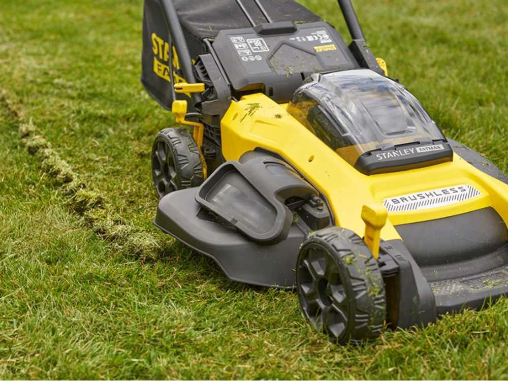 Tondeuse à Gazon Sur Batterie STANLEY FATMAX SFMCMW2651M - 2 Batteries 18V/4Ah - Amplitude De Coupe 40 Cm 19 Tondeuse à Gazon Sur Batterie STANLEY FATMAX SFMCMW2651M - 2 Batteries 18V/4Ah - Amplitude De Coupe 40 Cm – Image 17