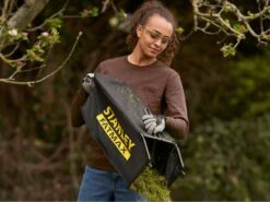 Tondeuse à Gazon Sur Batterie STANLEY FATMAX SFMCMW2651M - 2 Batteries 18V/4Ah - Amplitude De Coupe 40 Cm 39 Tondeuse à Gazon Sur Batterie STANLEY FATMAX SFMCMW2651M - 2 Batteries 18V/4Ah - Amplitude De Coupe 40 Cm -Outils De Jardin tondeuse gazon sur batterie stanley fatmax sfmcmw2651m 2 batteries 18v 4ah amplitude de coupe 40 cm trois systmes de coupe 29809 13 1623660791 IMG 60c718f7e8678