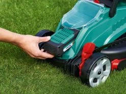 Tondeuse électrique à Batterie BOSCH Rotak 32 Li - Bac De Ramassage, 32 Cm -Outils De Jardin tondeuse lectrique batterie bosch rotak 32 li bac de ramassage 32 cm tondeuse lectrique batterie bosch rotak 32 li 17284 0 1565952705 81SIP5 3nYL. SL1200