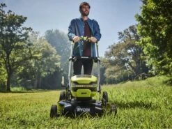 Tondeuse électrique à Batterie RYOBI RY36LMMX51A-140 Seulement Mulching - 36V - 4Ah - Coupe De 51 Cm -Outils De Jardin tondeuse lectrique batterie ryobi ry36lmmx51a 140 seulement mulching 36v 4ah coupe de 51 cm moteur lectrique batterie 29568 15 1622467368 IMG 60b4e328520e9