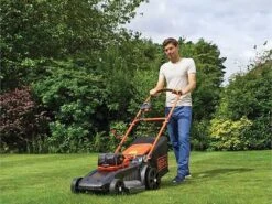 Tondeuse électrique Black & Decker CLM5448PCB - NECESSITE DEUX BATTERIES De 54V