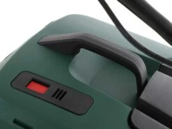 Tondeuse électrique à Gazon 1300W BOSCH UniversalRotak 550 - Avec Lame De 37 Cm - Bac 40 L -Outils De Jardin tondeuse lectrique gazon 1300w bosch universalrotak 550 avec lame de 37 cm bac 40 l deux systmes de coupe 17254 2 1561540466 IMG 9014