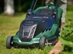Tondeuse électrique à Gazon 1700W BOSCH AdvancedRotak 750 - Avec Lame De 45 Cm - Sac 50L -Outils De Jardin tondeuse lectrique gazon 1700w bosch advancedrotak 750 avec lame de 45 cm sac 50l tondeuse lectrique advancedrotak 750 17276 0 1565952788 715HH0TNtqL. SL1200