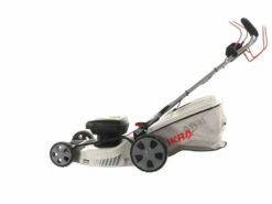 Tondeuse Tractée à Batterie IKRA IAM 40-4625 S - 40V - 2,5Ah -Outils De Jardin tondeuse tracte batterie ikra iam 40 4625 s 40v 2 5ah tondeuse lectrique batterie ikra iam 40 4625 s 28271 0 1618396559 IMG 6076c58fc8613