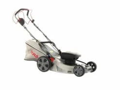 Tondeuse Tractée à Batterie IKRA IAM 40-4625 S - 40V - 2,5Ah -Outils De Jardin tondeuse tracte batterie ikra iam 40 4625 s 40v 2 5ah tondeuse lectrique batterie ikra iam 40 4625 s 28271 0 1618396559 IMG 6076c58fe9edc