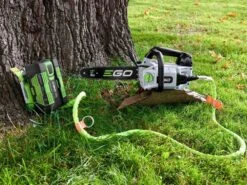 Tronçonneuse D'élagage à Batterie EGO CSX3000 - 56V - 30cm - SANS BATTERIE NI CHARGEUR -Outils De Jardin tronconneuse d elagage a batterie ego csx3000 56v 30cm sans batterie ni chargeur principales caracteristiques 33704 2 1648542234 IMG 6242c21a6aea3