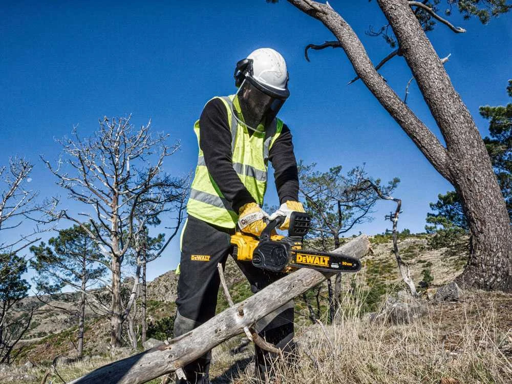 Tronçonneuse à Batterie Dewalt DCM565N-XJ - Batterie 18V 5Ah 9 Tronçonneuse à Batterie Dewalt DCM565N-XJ - Batterie 18V 5Ah – Image 7