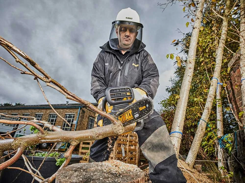 Tronçonneuse à Batterie DeWalt DCM565N-XJ - BATTERIE ET CHARGEUR NON INCLUS 5 Tronçonneuse à Batterie DeWalt DCM565N-XJ - BATTERIE ET CHARGEUR NON INCLUS – Image 3