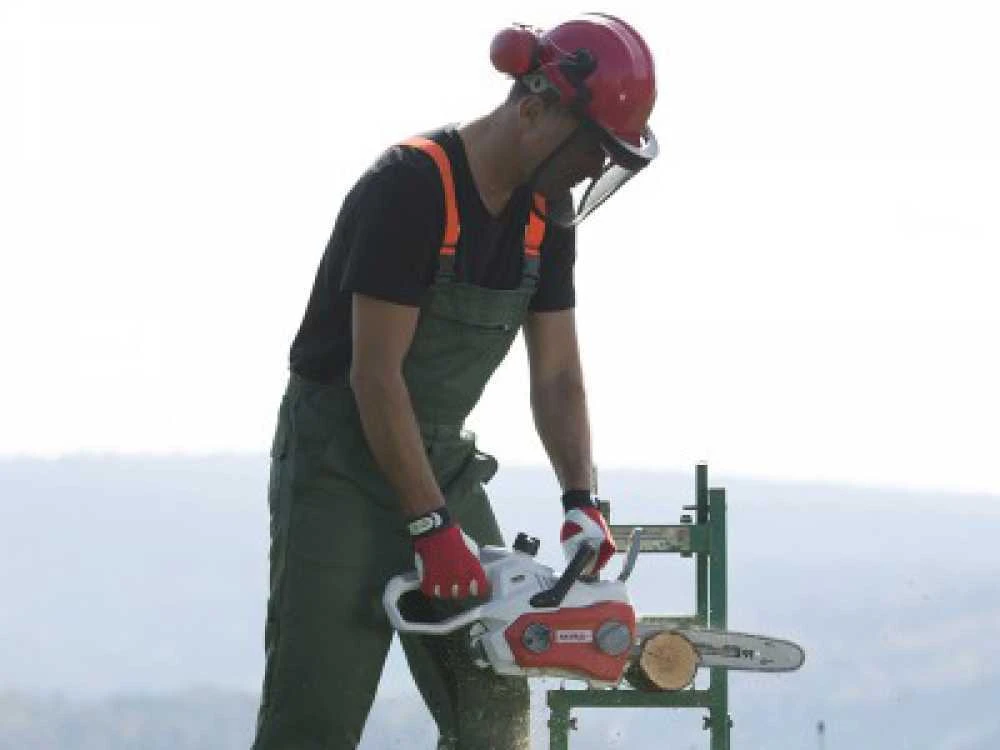 Tronçonneuse à Batterie IKRA IAK 40-3025 - 40V - 2,5Ah 21 Tronçonneuse à Batterie IKRA IAK 40-3025 - 40V - 2,5Ah – Image 19