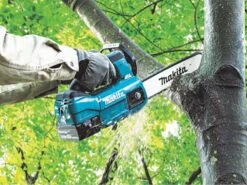 Tronçonneuse électrique à Batterie Makita DUC254Z - Batterie De 3Ah 18V Et Chargeur De Batterie Inclus -Outils De Jardin trononneuse lectrique batterie makita duc254z batterie de 3ah 18v et chargeur de batterie inclus trononneuse batterie makita duc254z batterie de 3ah 18v 17688 0 1565102126 makita chainsaw