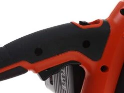 Black & Decker Tronçonneuse électrique Black&Decker GKC3630L20-QW - Lame De 30 Cm - Batterie Au Lithium 36V 2Ah -Outils De Jardin trononneuse lectrique black decker gkc3630l20 qw lame de 30 cm batterie au lithium 36v 2ah principales caractristiques 17239 1 1561372383 IMG 7520
