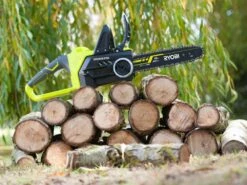 Tronçonneuse électrique RYOBI BRUSHLESS OCS1830 - 18V - Longueur Guide 30cm - SANS BATTERIE SANS CHARGEUR