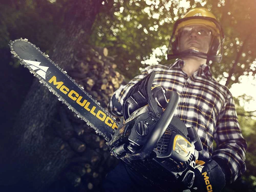 Tronçonneuse McCulloch CS380 - 16" - Guide Cm 40 - Moteur Thermique 38 Cm3 10 Tronçonneuse McCulloch CS380 - 16" - Guide Cm 40 - Moteur Thermique 38 Cm3 – Image 8